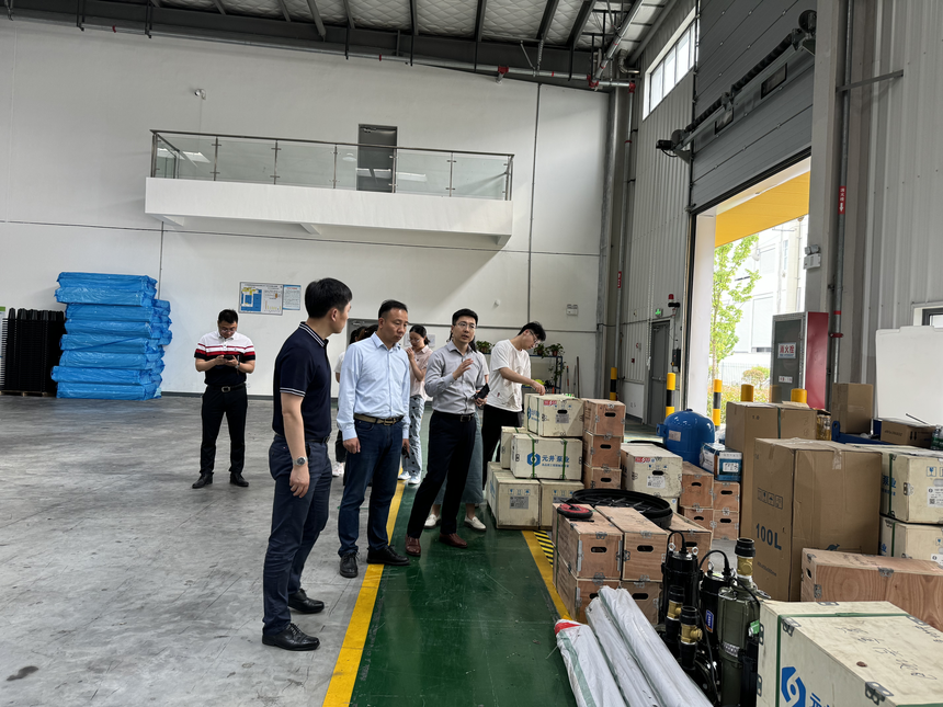 国际采购审核专员及客户参观江苏盈源生产厂区装配与成品发货车间